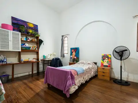 Depto Tipo Casa en Venta 80 años