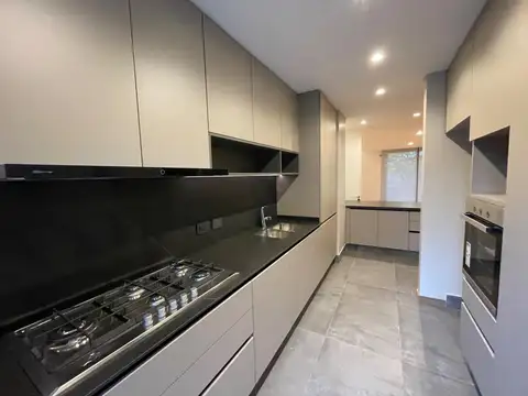 Departamento en Alquiler en Cerro De Las Rosas, USD 1.500