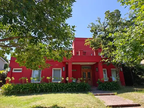Casa en Venta en Pilar del Este - Santa Guadalupe, USD 260.000