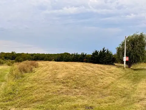 Terreno en Venta 82  mts Fondo