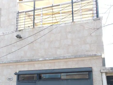 Depto Tipo Casa en Venta de 5 ambientes