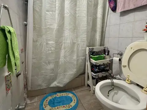 Depto Tipo Casa en Venta 50 años