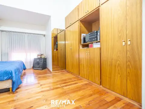 CASA DE CATEGORIA EN PLENO CENTRO