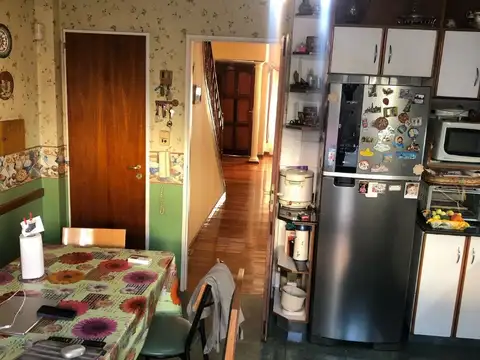 Casa 4 ambientes con 3 baños