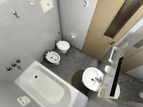 Departamento en Alquiler en Sarandí, $ 550.000