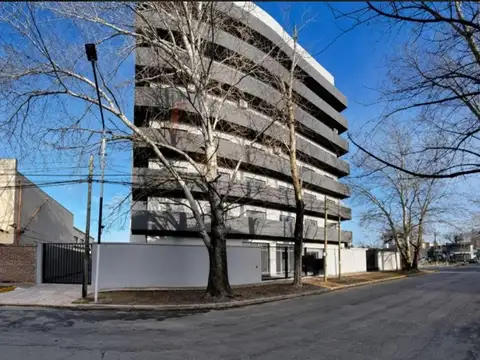 Alquiler departamento 3 ambientes en Ezeiza centro