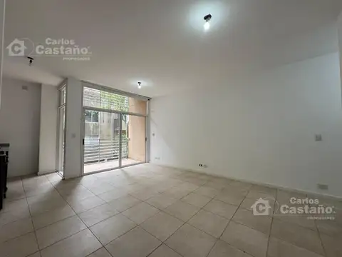 Carlos Francisco Melo al 2200