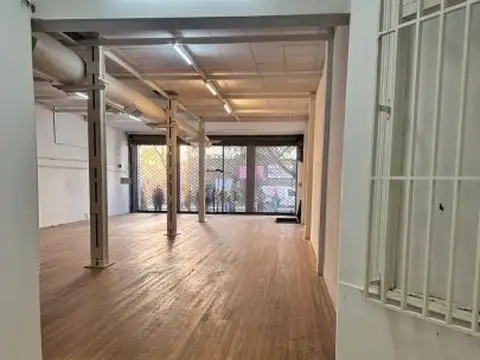 Local en Venta 75 años