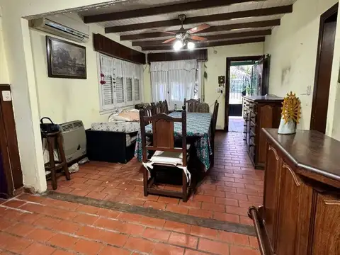 Casa 3 ambientes con 1 baño