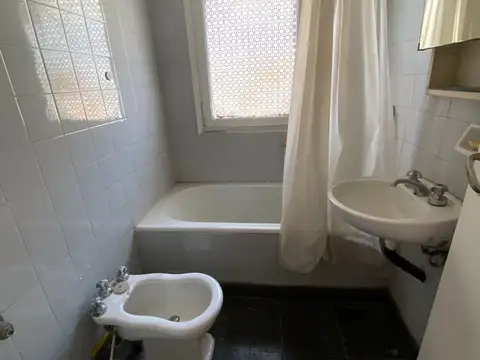 Departamento en Venta en Balvanera, USD 109.000
