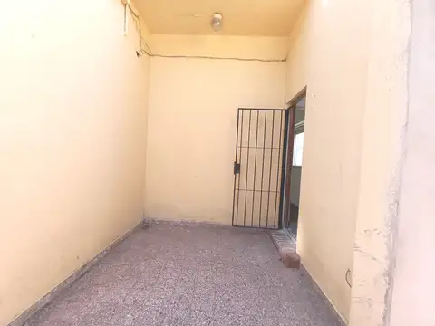 Depto Tipo Casa en Venta en Monte Castro, USD 78.000