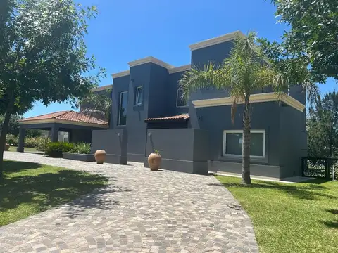 CASA EN VENTA COUNTRY TERRAVISTA