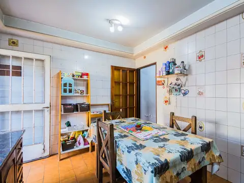 Depto Tipo Casa en Venta con 1 cocheras
