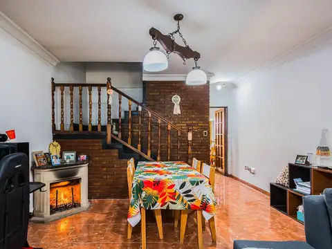 Depto Tipo Casa en Venta de 4 ambientes