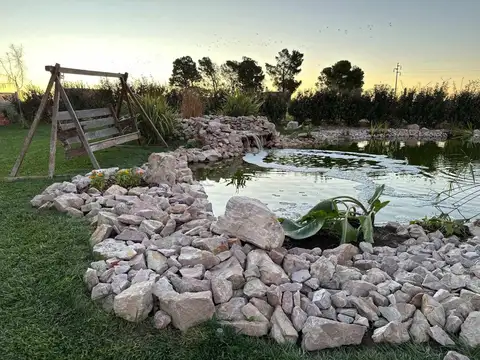 Venta Impactante Casa en Barrio La Huella