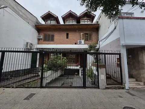 PH 3 ambientes con terraza propia en muy buen estado