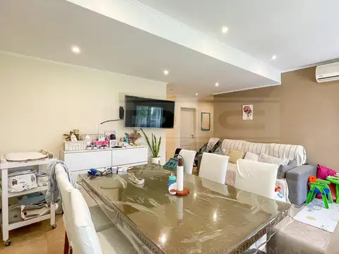 Depto Tipo Casa 3 ambientes con 3 baños