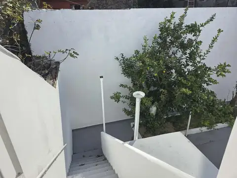 Depto Tipo Casa en Alquiler de 2 dormitorios