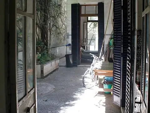 Casa 6 ambientes con 4 baños