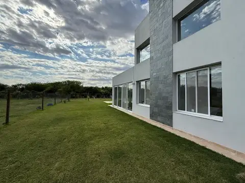 Casa en Venta 1 año