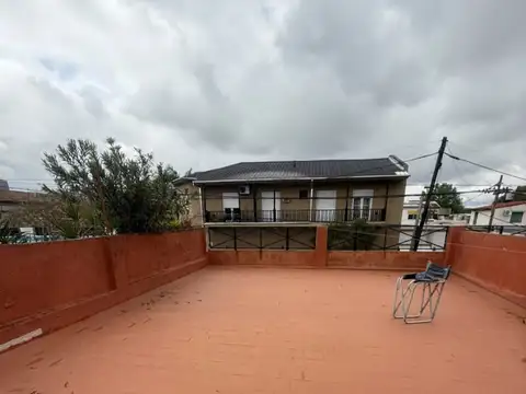 Depto Tipo Casa en Alquiler de 1 dormitorio