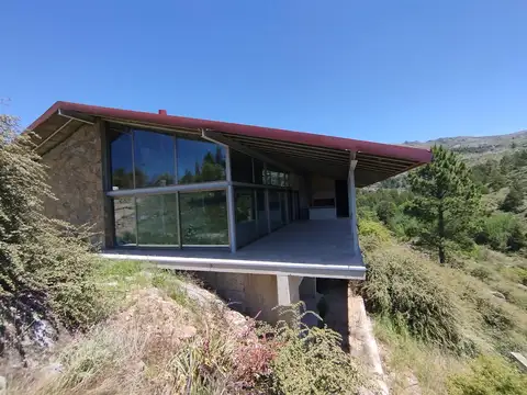 Casa en Venta con 4 cocheras