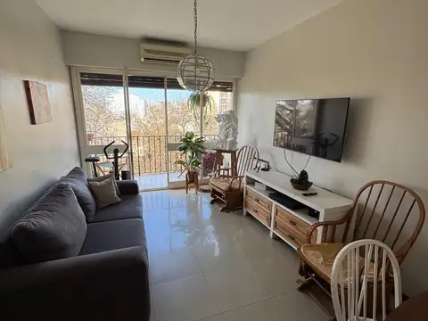 Departamento en Venta en Villa del Parque, USD 134.900