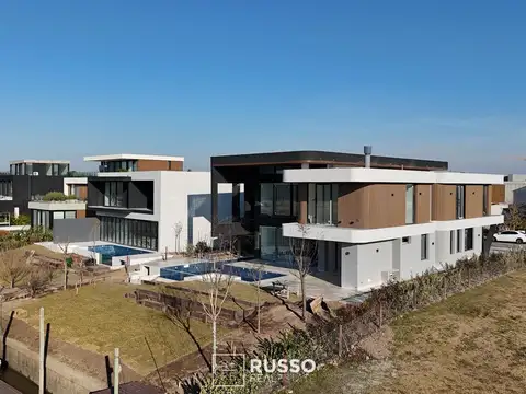 Casa en Venta de 5 dormitorios