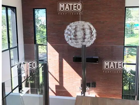 Casa 4 ambientes con 3 baños