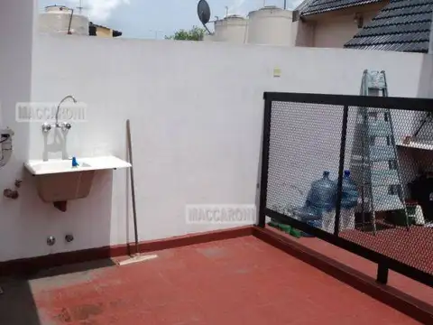 Depto Tipo Casa en Alquiler de 1 dormitorio