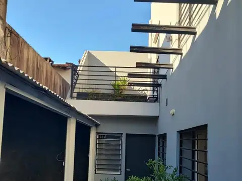 Casa en Alquiler con 1 cochera