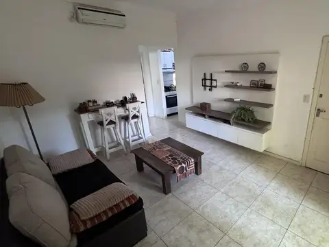 Depto Tipo Casa en Venta de 2 ambientes