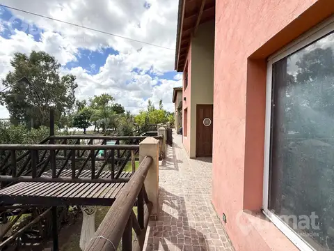 Oficina en Venta con 6 cocheras
