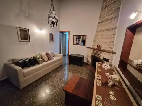 Linda casa en Los Polvorines - ¡Apta crédito hipotecario! -