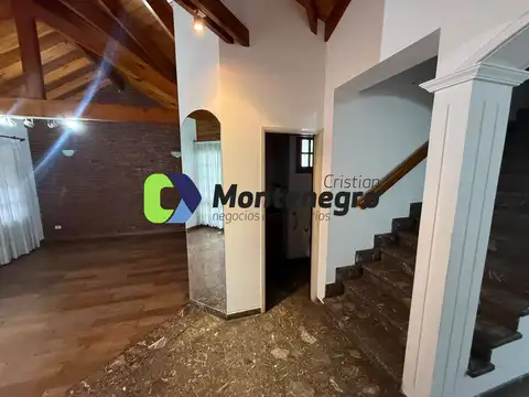Casa en Venta en Berazategui, USD 450.000