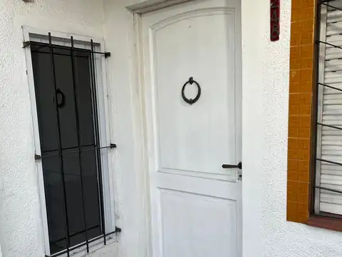 Depto Tipo Casa en Alquiler de 3 ambientes