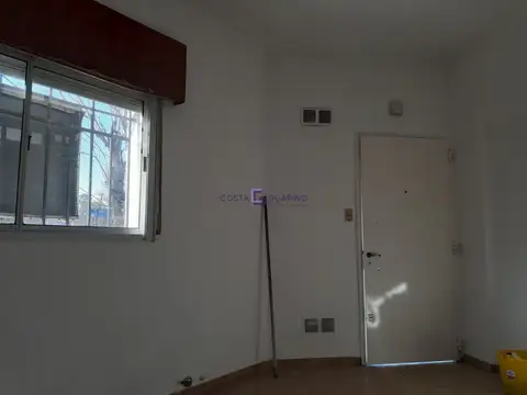 Depto Tipo Casa en Alquiler de 1 dormitorio