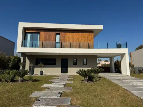 CASA EN ALQUILER RESIDENCIAL EN TERRALAGOS