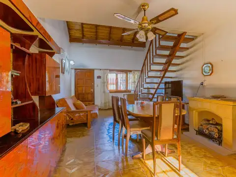 VENTA CASA MAS DPTO EN BLOCK SANTA CLARA DEL MAR