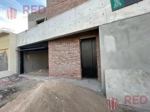 Vende Casa 3 Dormitorios - B° Spino Florido, Cipolletti