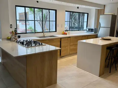 Tres Cerritos. Las Rosas 100