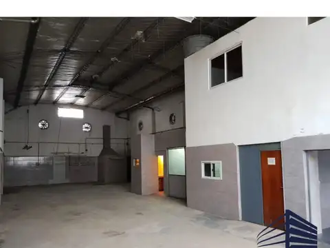 DEPÓSITO EN VENTA - GRAL. SAN MARTÍN