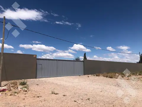 Galpon en Venta en Neuquen, USD 1.600.000