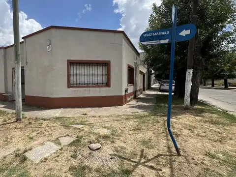 Casa de 3 amb a la venta en Cañuelas Centro