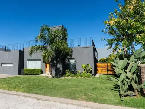 Casa en Venta en Los Tacos, USD 320.000