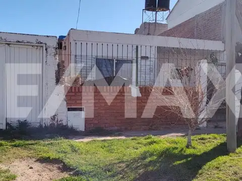 VENTA CASA 3 DORMITORIOS- PRINGLES 564