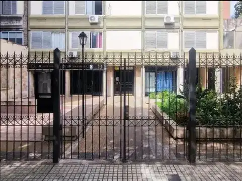 Sarmiento al 1300