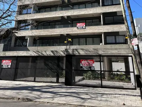 Departamento en venta, Morón, dos ambientes con balcón-