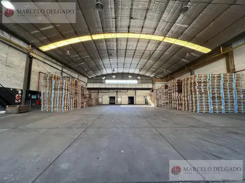 Depósito - Galpón de 2700 m2  en BOCA -  ALQUILER - Mixt. 3