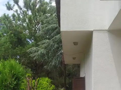 Casa en venta - 4 Dormitorios 4 Baños 2 Cocheras - 480Mts2 - Santa Teresita